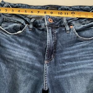 SILVER BRAND SUKI CAPRI DENIM BLUE JEANS SZ 16 EUC